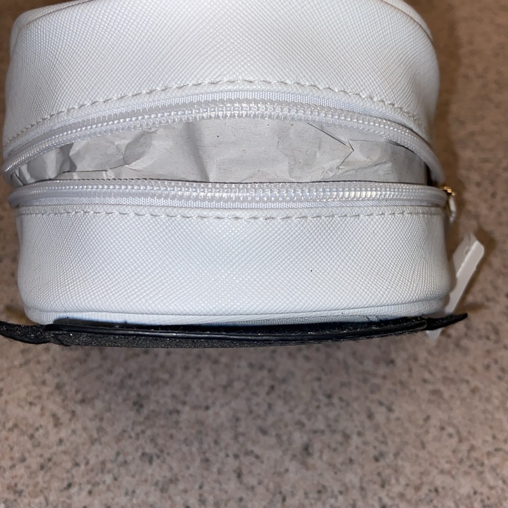 NWT BATH AND BODY WORKS SNOWMAN COSMETIC BAG - Picture 5 of 9
